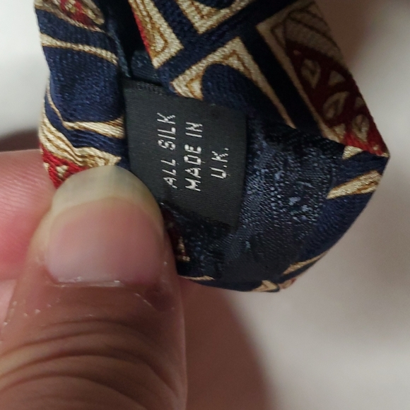 Pierre Cardin Pure Silk Tie EUC - Picture 4 of 5